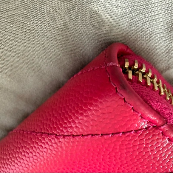 Yves Saint Laurent Pink Quilted Leather Wallet - Picture 6 of 12